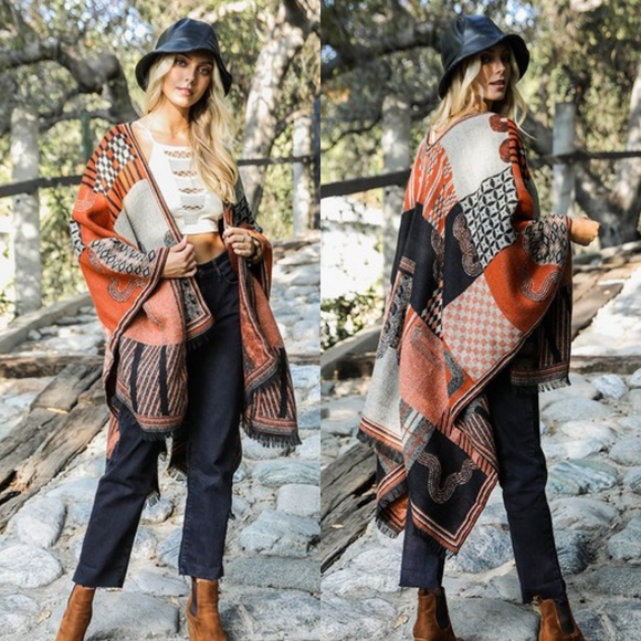 SOLD OUT 48154 Baroque Ruana - Picture 3 of 3